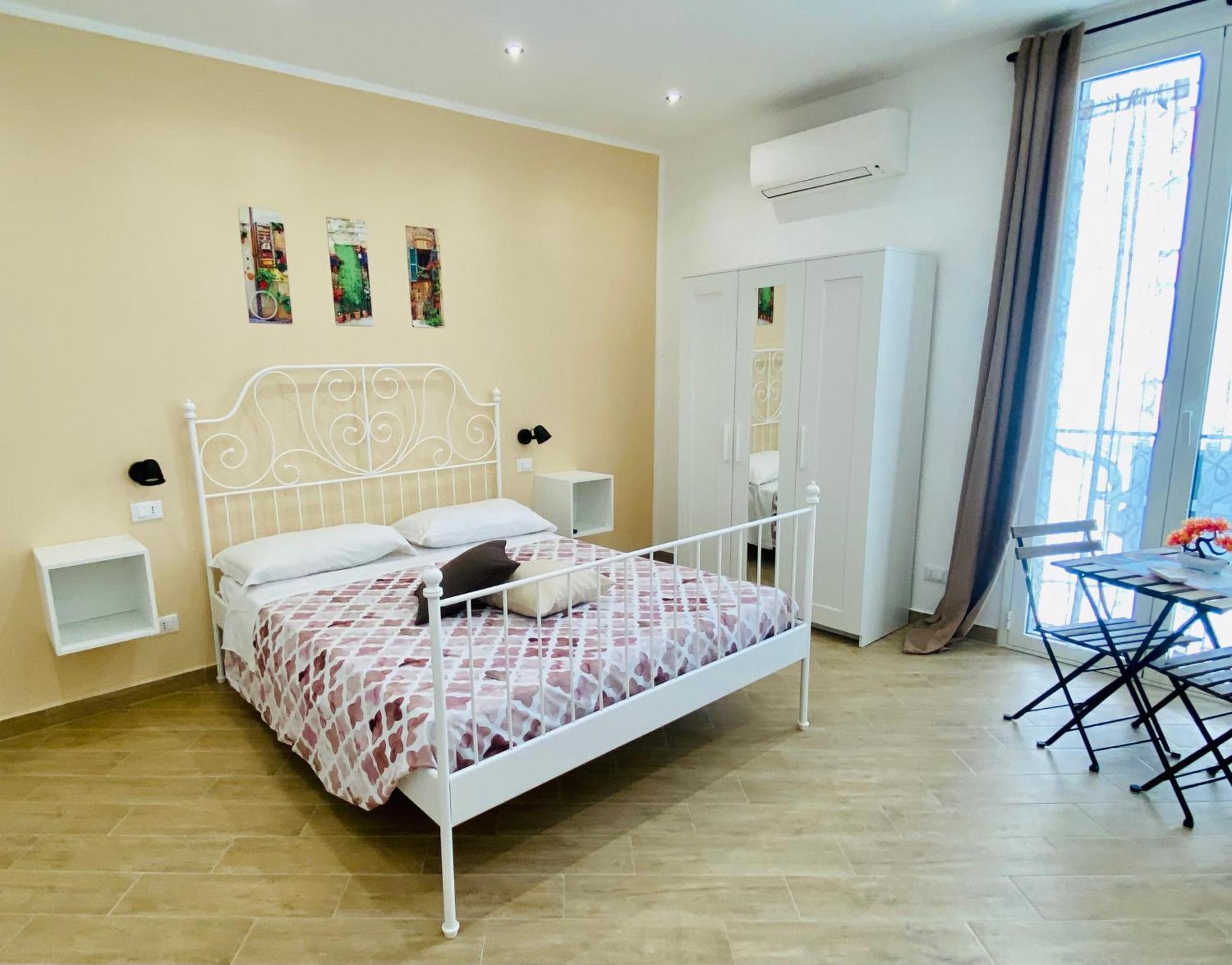 Pindemonte Suites Palerme Extérieur photo